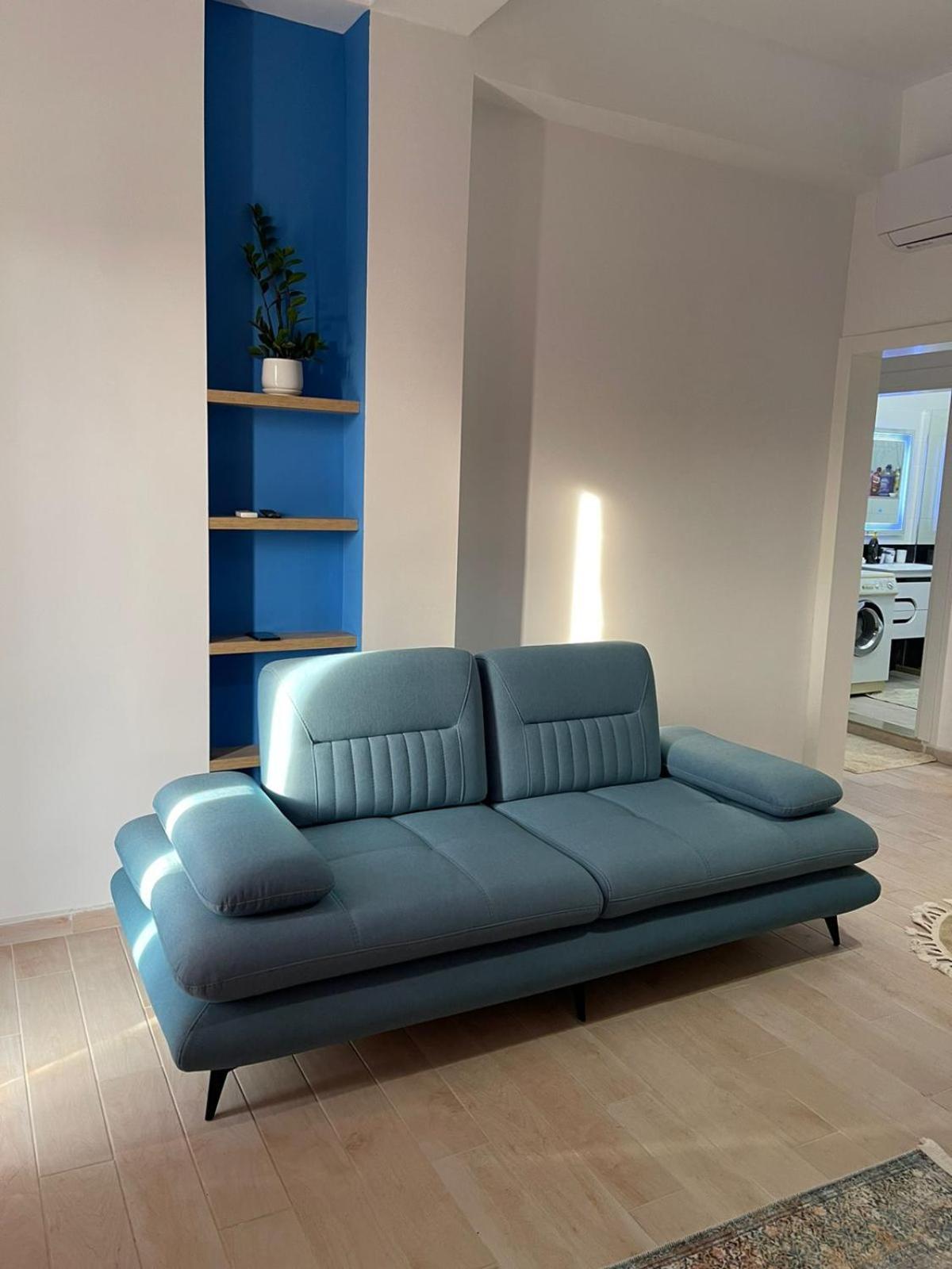 Bardhi M Bay Blu Apartament *